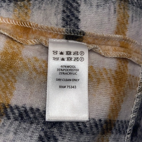 Cynthia Rowley Seasonal Traditional Coat - Picture 6 of 12